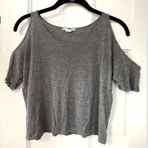 🌼grey off the shoulder crop tank top